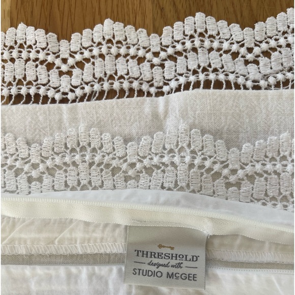 Threshold Designed with Studio McGee- King lace border cotton slub sham in white - Picture 4 of 7